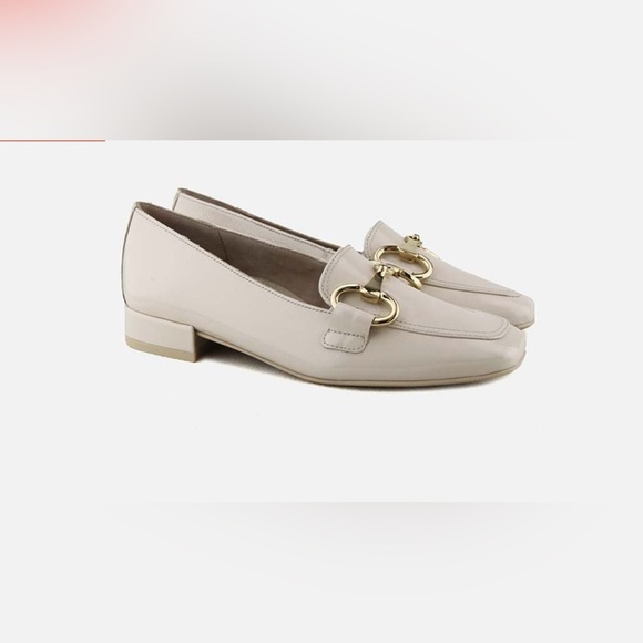 NWT Paul Green Cream leather Loafers size 7 - Picture 1 of 9